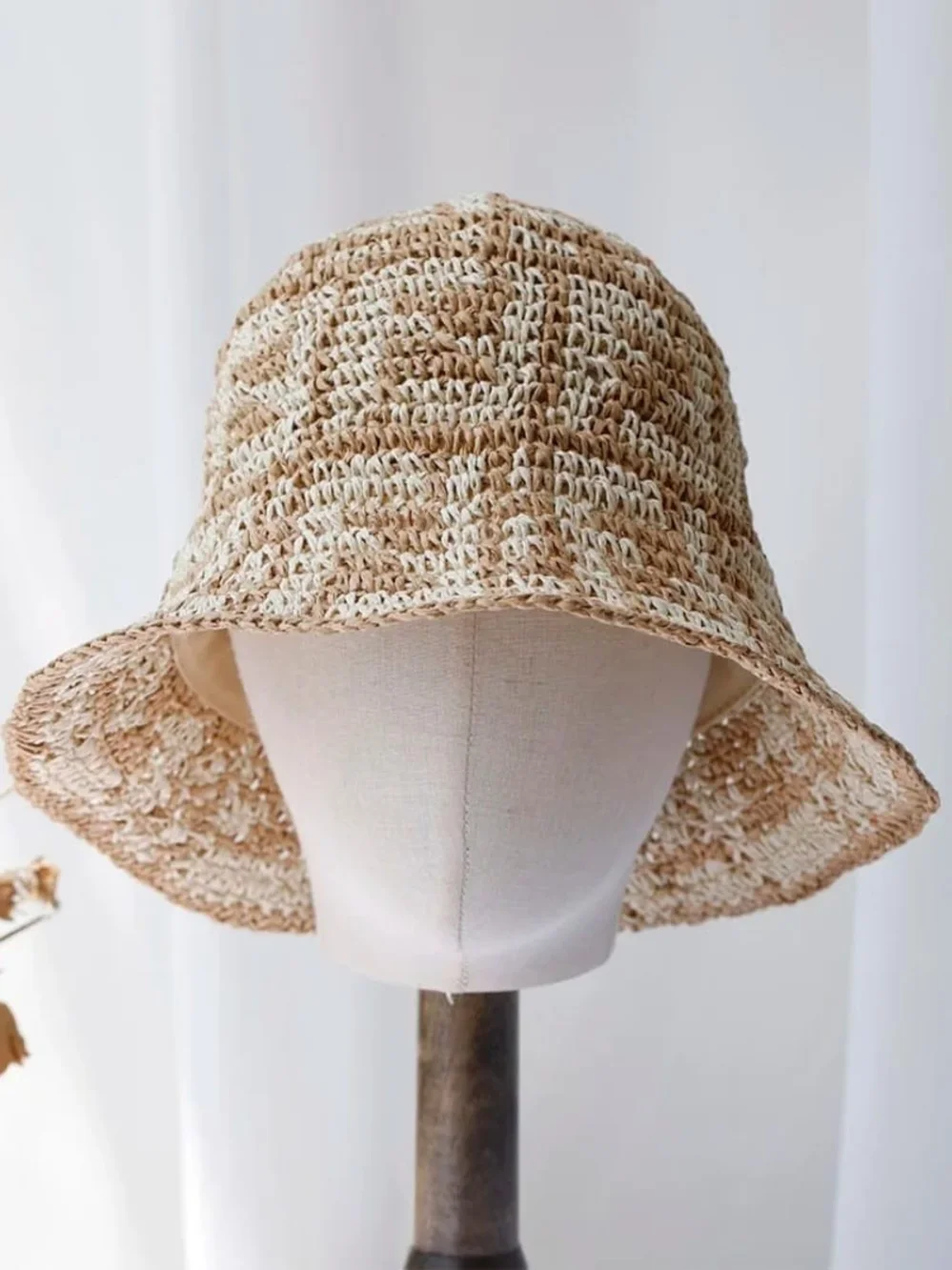 Neutral Two-Tone Crochet Bucket Hat - Straw Beige